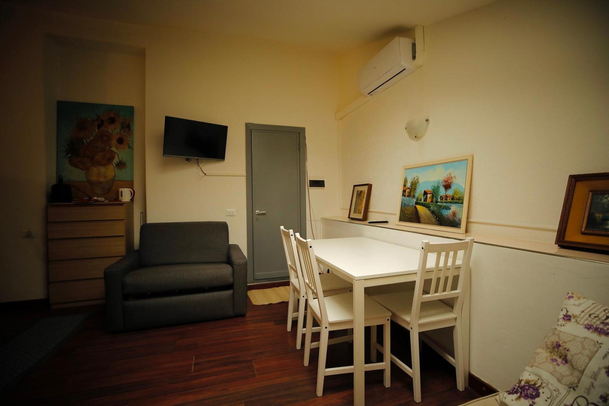 Apartament Hosting Dreams Attics - Duomo Mediolan Zewnętrze zdjęcie