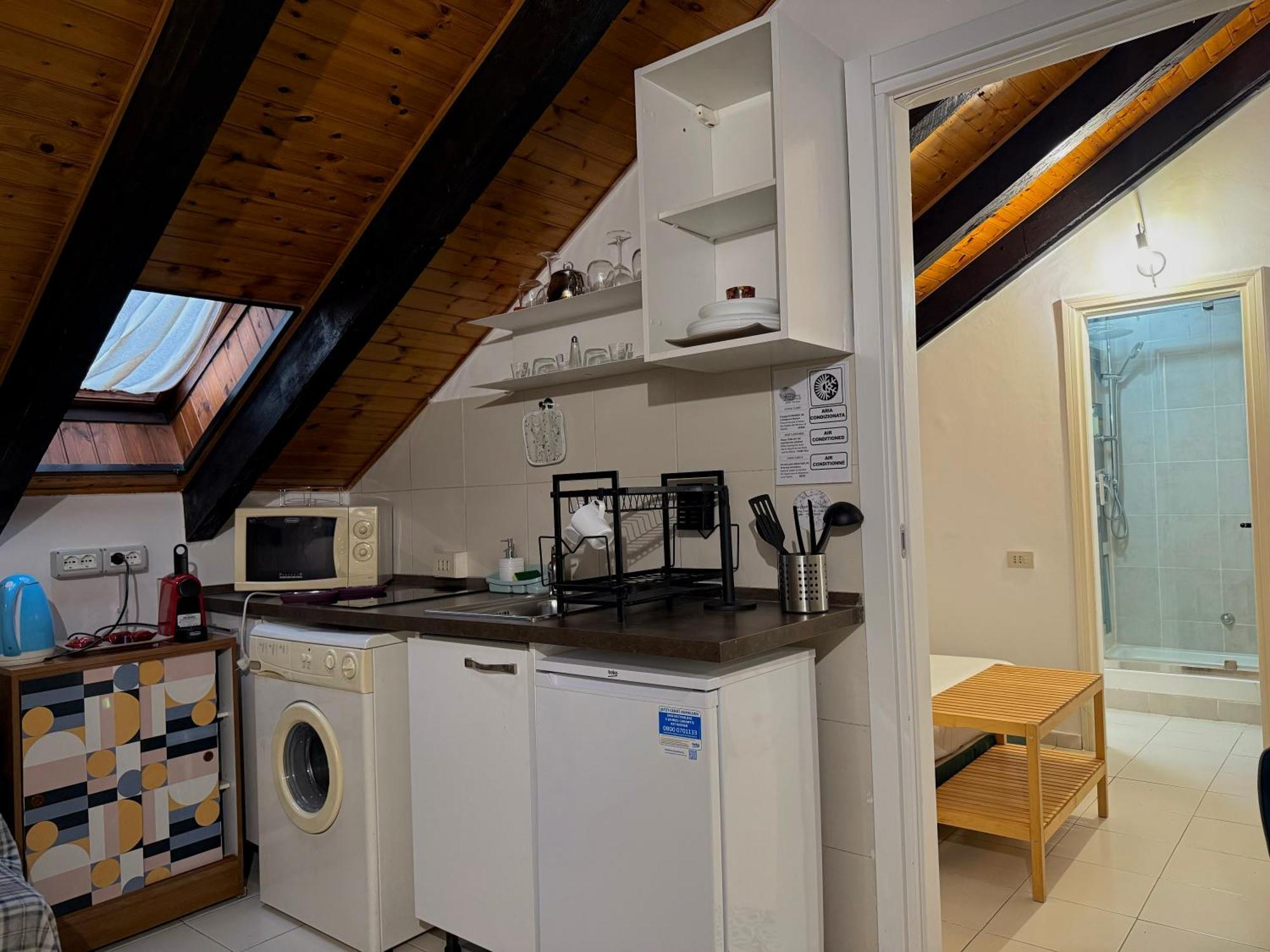 Apartament Hosting Dreams Attics - Duomo Mediolan Zewnętrze zdjęcie