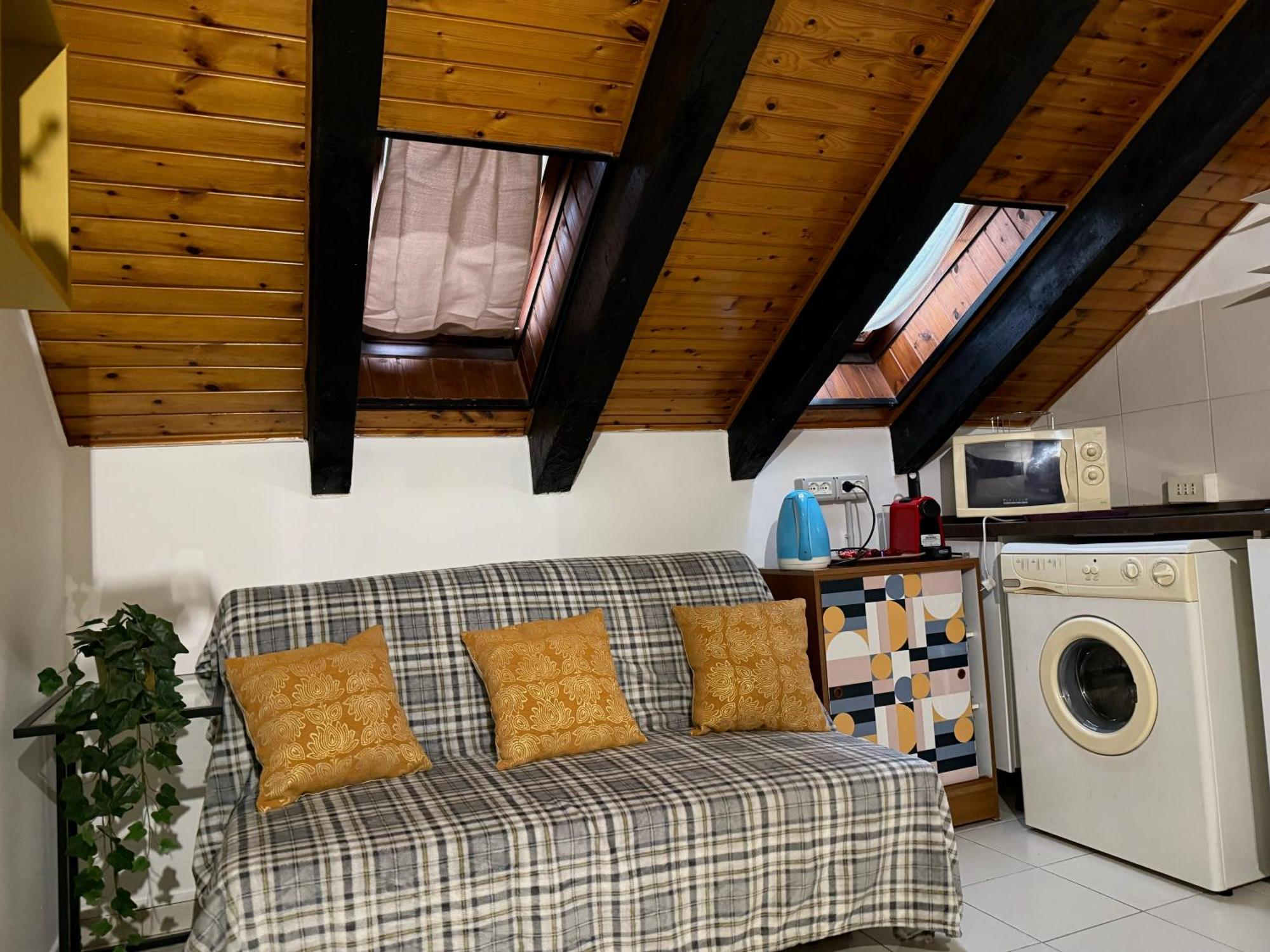 Apartament Hosting Dreams Attics - Duomo Mediolan Zewnętrze zdjęcie