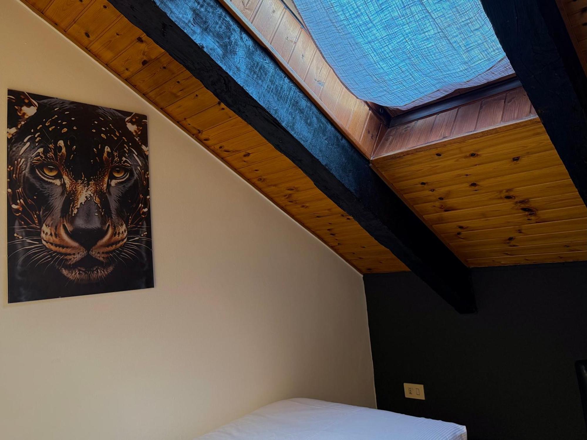 Apartament Hosting Dreams Attics - Duomo Mediolan Zewnętrze zdjęcie