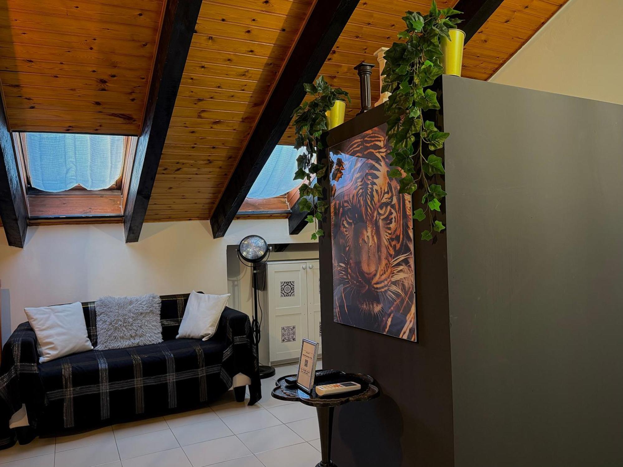 Apartament Hosting Dreams Attics - Duomo Mediolan Zewnętrze zdjęcie
