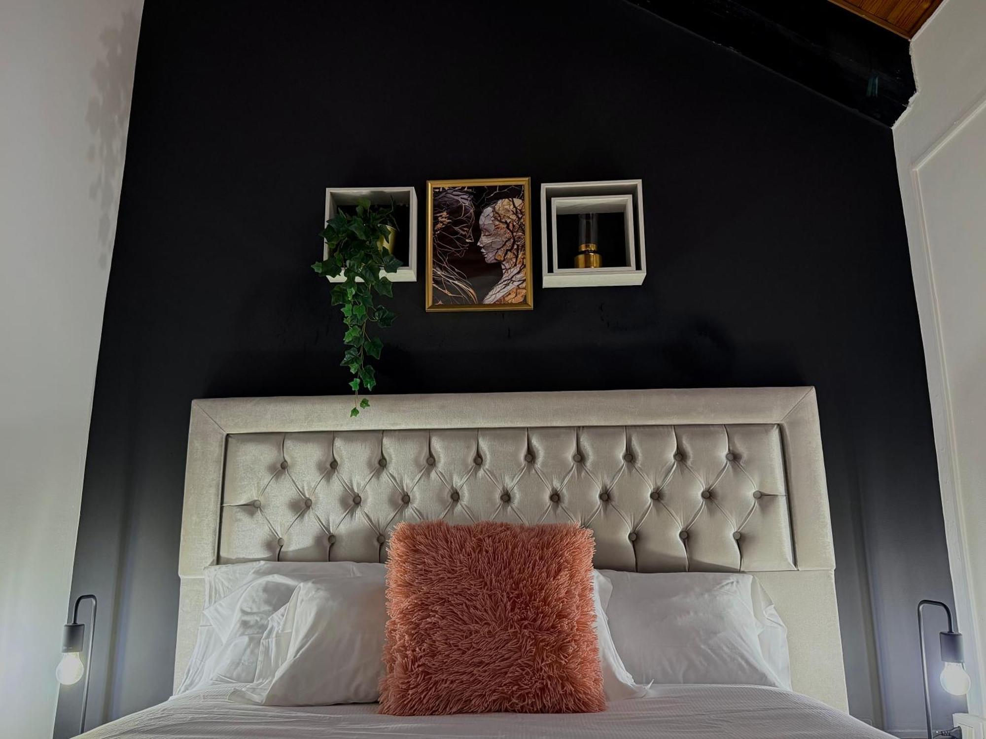 Apartament Hosting Dreams Attics - Duomo Mediolan Zewnętrze zdjęcie